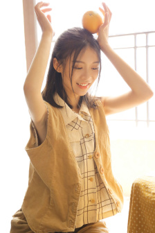 年轻女老板做愛